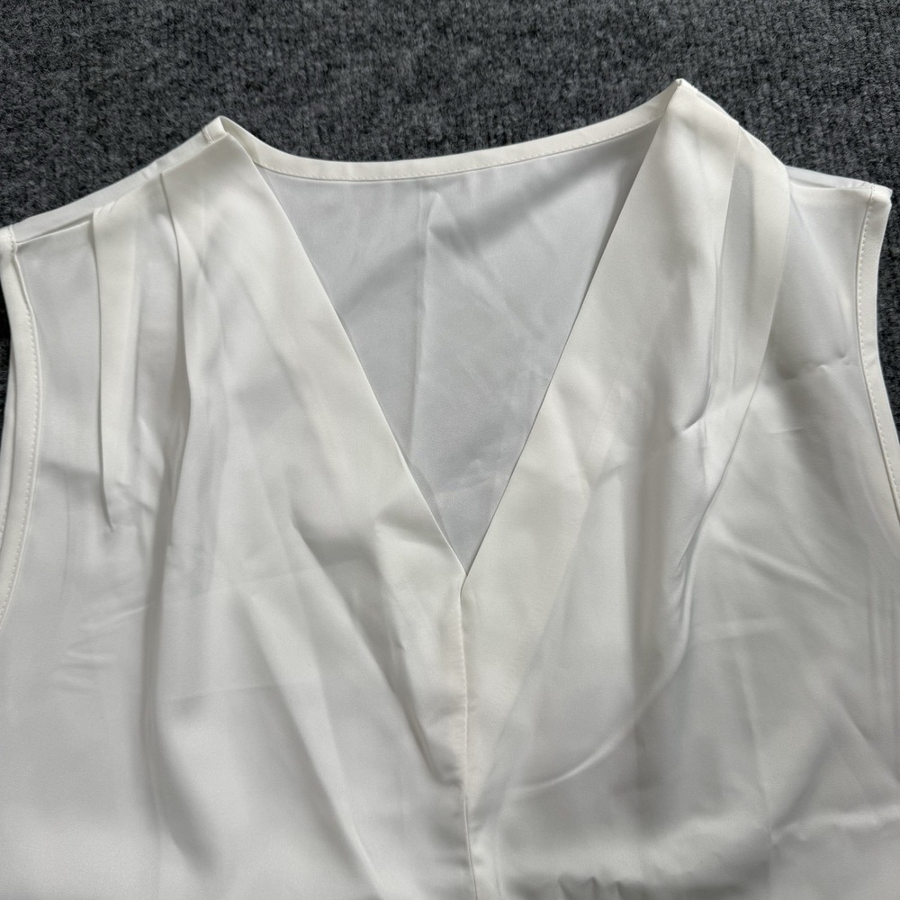 White Sleeveless V-Neck Blouse Tank Top Vest Lightweight Button Front Sz Large - Picture 2 of 7